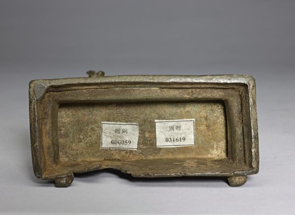 青銅鎏金烏瑪—大自在天及聖牛難提立像