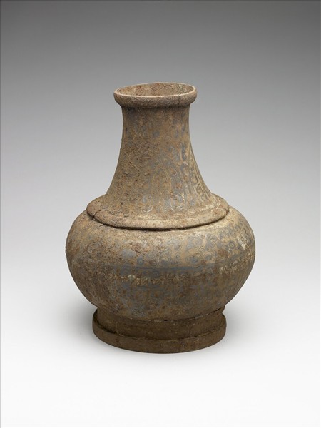 嵌銀獸面紋鐵壺