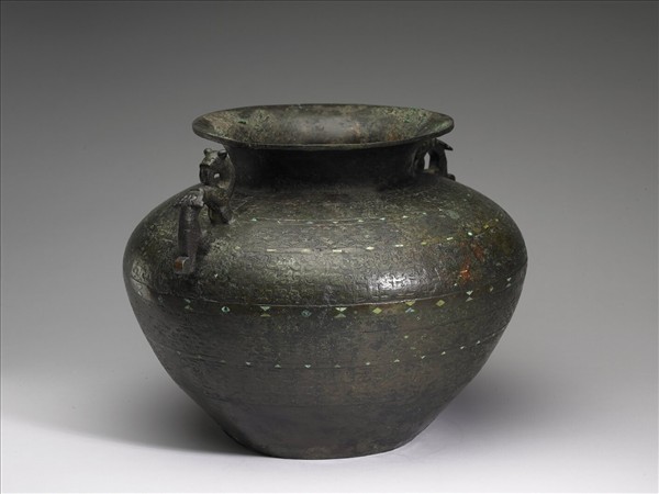 嵌松綠石蟠夔紋瓿