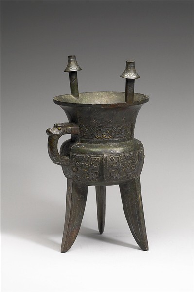 嵌金銀獸面紋斝