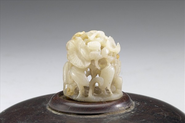 汀渚鷺鷥紋玉頂