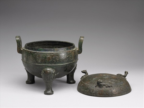 獸帶紋鼎