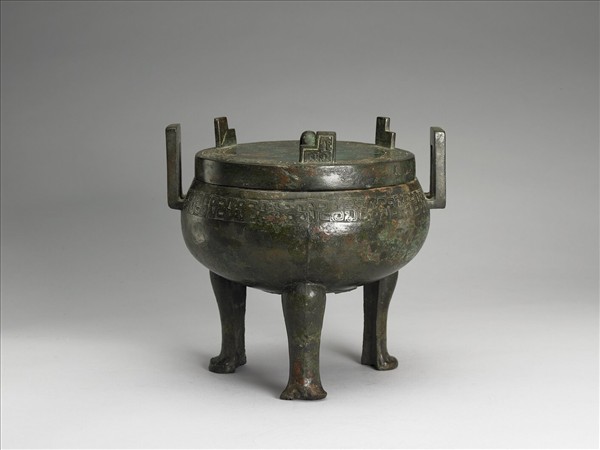 蟠虺紋鼎