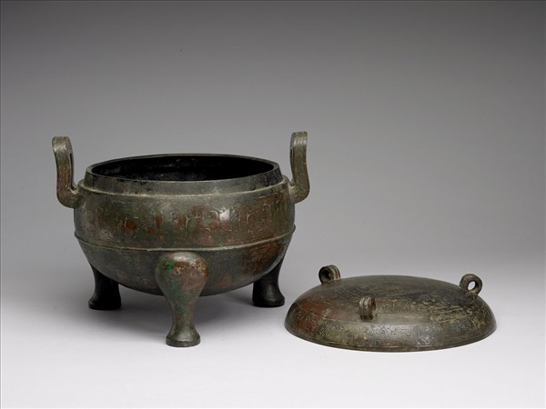 獸帶紋鼎