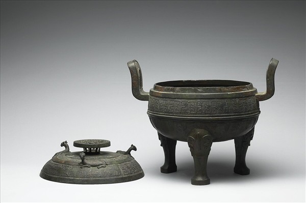 獸帶紋鼎