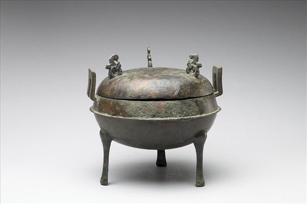 銅弦紋鼎