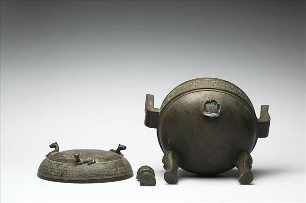 獸帶紋鼎