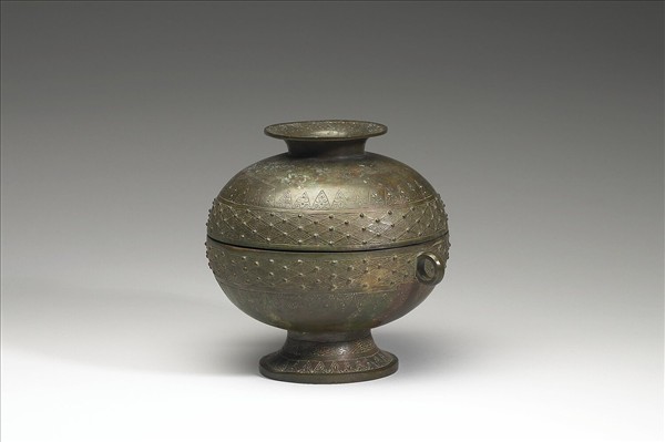 三角菱紋乳丁豆