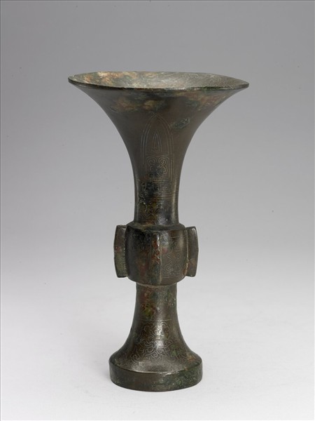 嵌銀四瓣花紋觚