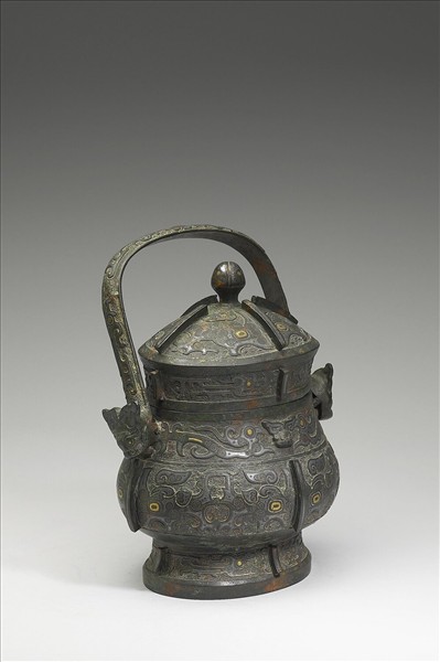 嵌金銀獸面紋卣