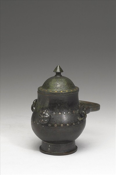 錯金銀雲紋提梁卣