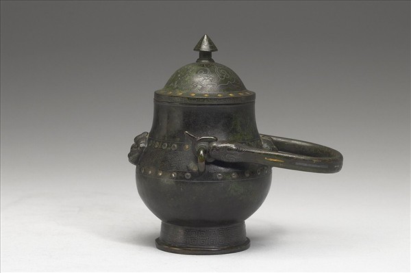 錯金銀雲紋提梁卣