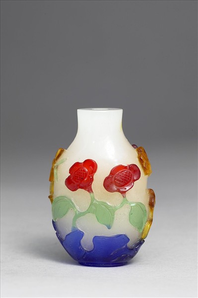 白套四色玻璃花蝶鼻煙壺