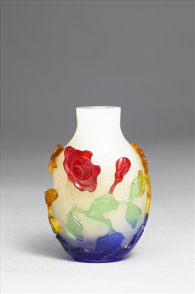 白套四色玻璃花蝶鼻煙壺