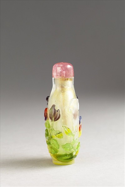 白套五彩玻璃雄雞牡丹鼻煙壺