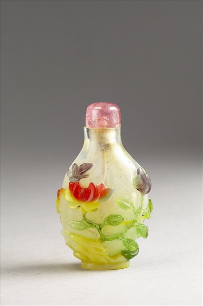 白套五彩玻璃雄雞牡丹鼻煙壺