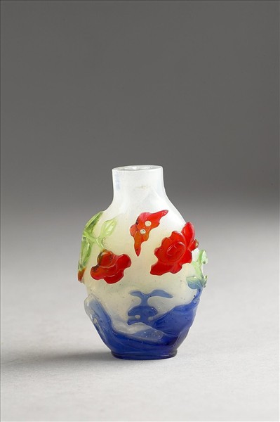 白套四色玻璃花蝶鼻煙壺