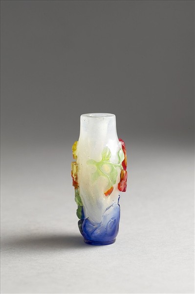 白套四色玻璃花蝶鼻煙壺