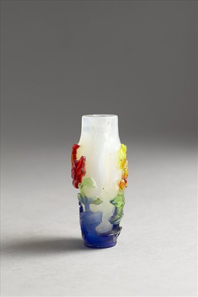 白套四色玻璃花蝶鼻煙壺