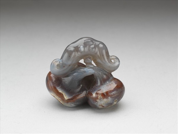 瑪瑙雕並蒂同心