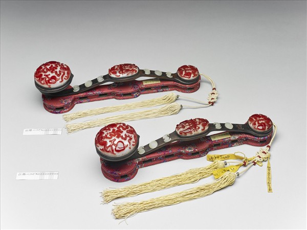 紅木鑲套料福壽如意