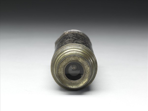 西洋帶錶望遠鏡