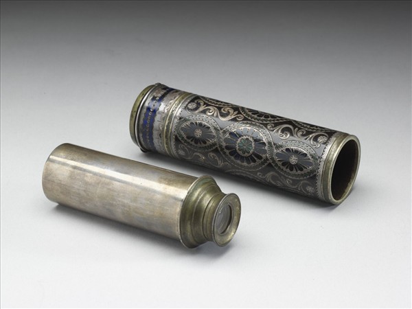 西洋帶錶望遠鏡