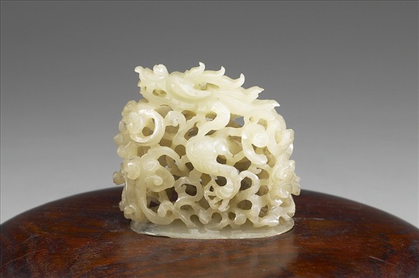 花間行龍紋玉頂