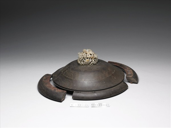 花間行龍紋玉頂