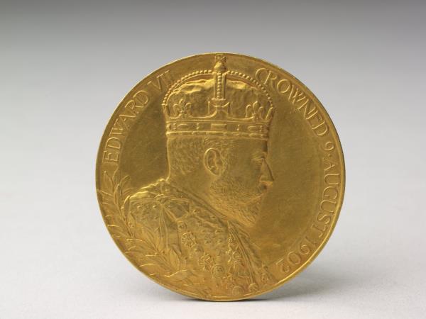 英國帝后加冕像金圓