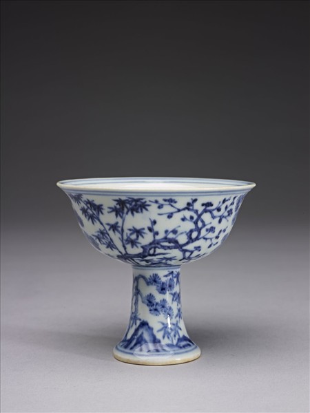 青花歲寒三友圖高足杯