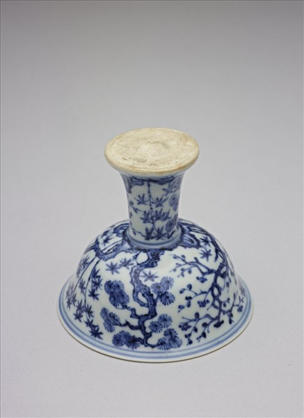 青花歲寒三友圖高足杯