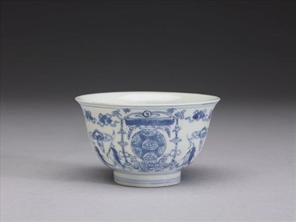 青花年年豐登茶鍾