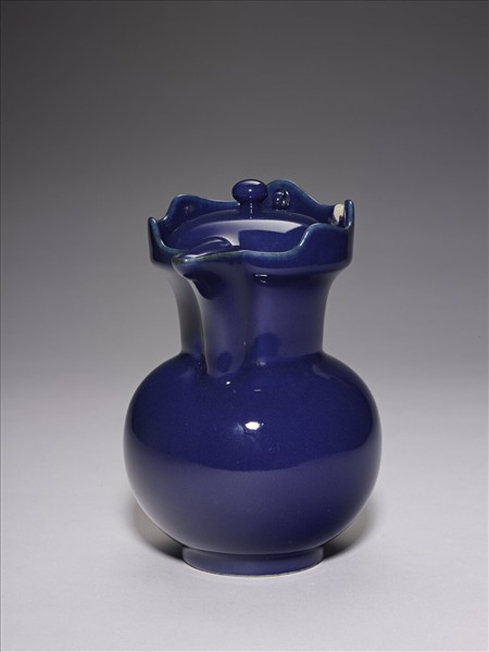 霽青釉僧帽壺