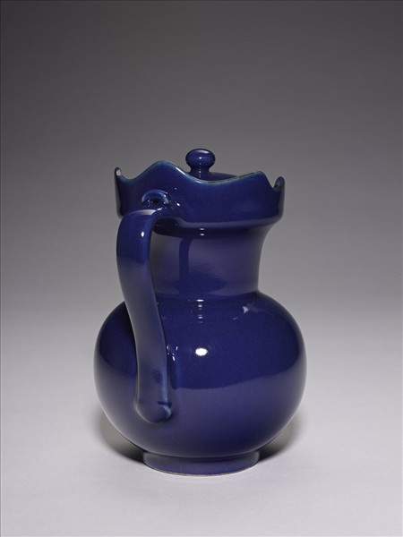 霽青釉僧帽壺