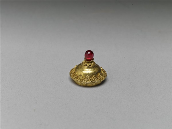 金鑲紅色寶石盒蓋金鑲紅色寶石器蓋