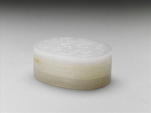 玉雕花雙層橢圓盒