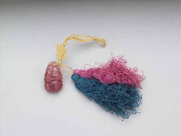 粉紅碧璽雕花珮