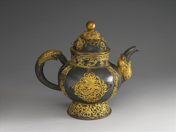 銀嵌綠松石鑲金龍紋壺