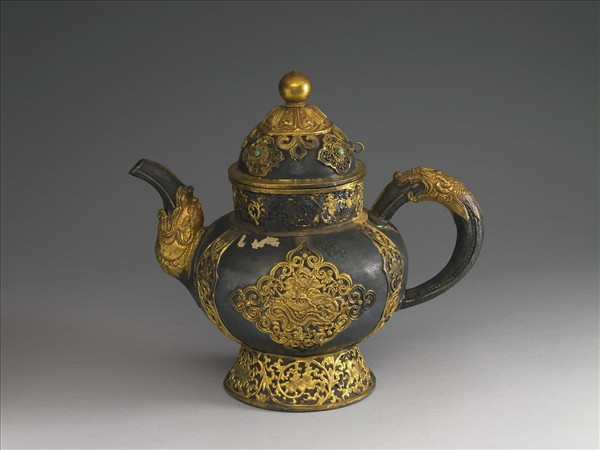 銀嵌綠松石鑲金龍紋壺