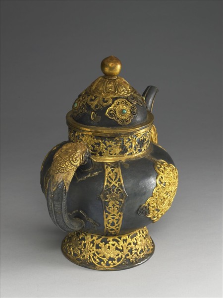 銀嵌綠松石鑲金龍紋壺