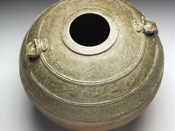 灰釉鳥型紋雙繫罐