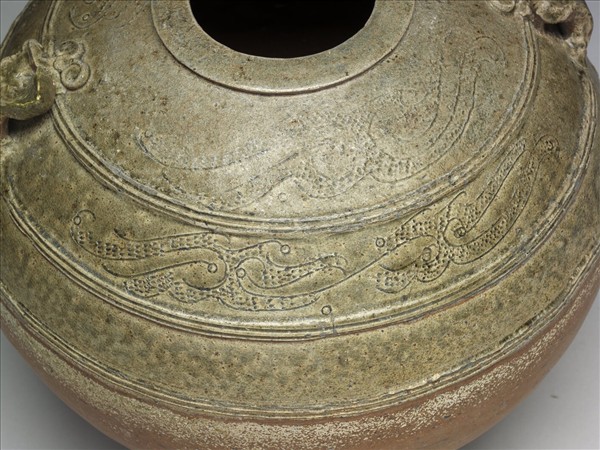 灰釉鳥型紋雙繫罐