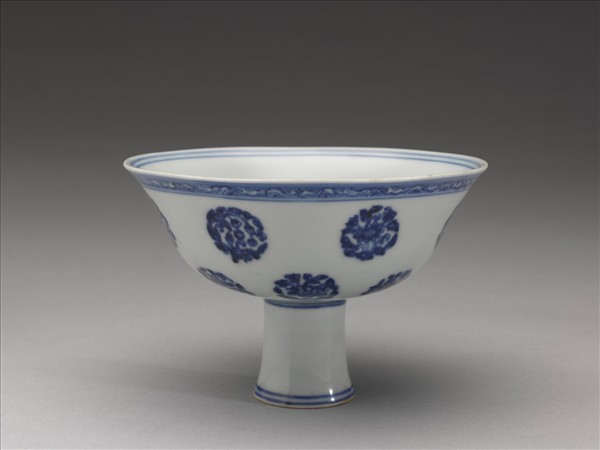 官窯 青花團花高足碗