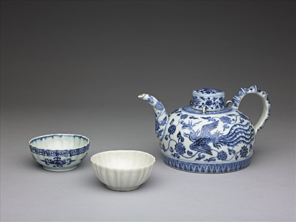 青花鳳凰紋三繫茶壺