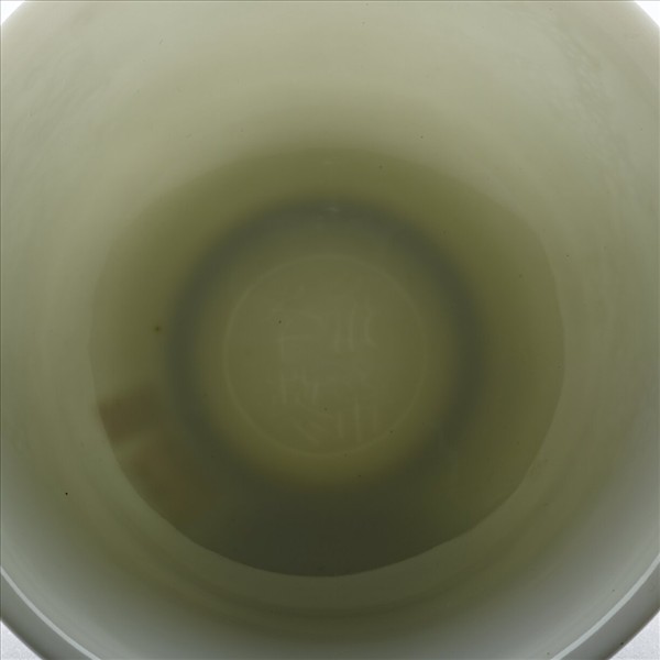 甜白暗花雙龍紋茶鍾