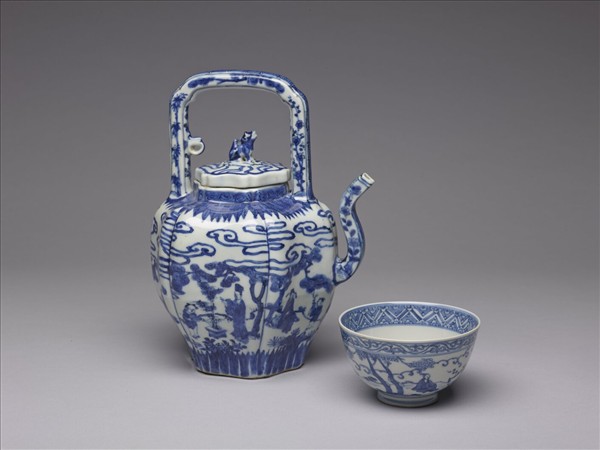 青花高士圖六稜提梁茶壺