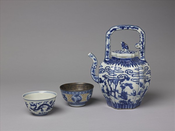 青花高士圖六稜提梁茶壺