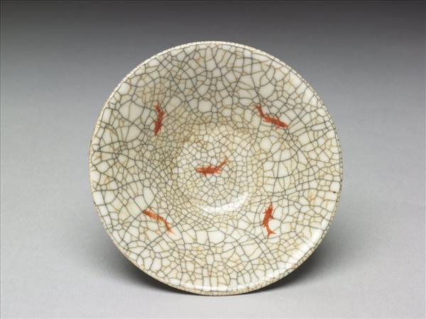 仿哥釉描紅魚紋杯