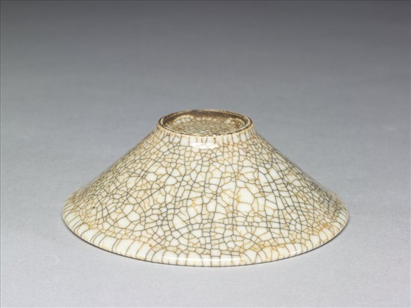 仿哥釉描紅魚紋杯